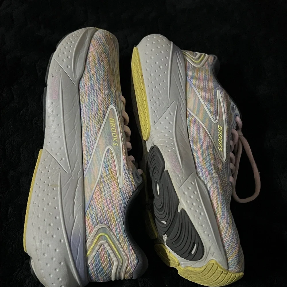 Brooks Women's Pastel Athletic Shoes glycerin 21 - Picture 6 of 7